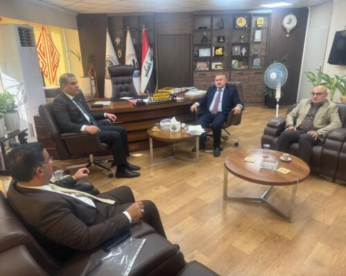 مدير عام البلديات العامة يلتقي نقيب المعلمين ومسؤولي النقابة في محافظتي ديالى و بابل